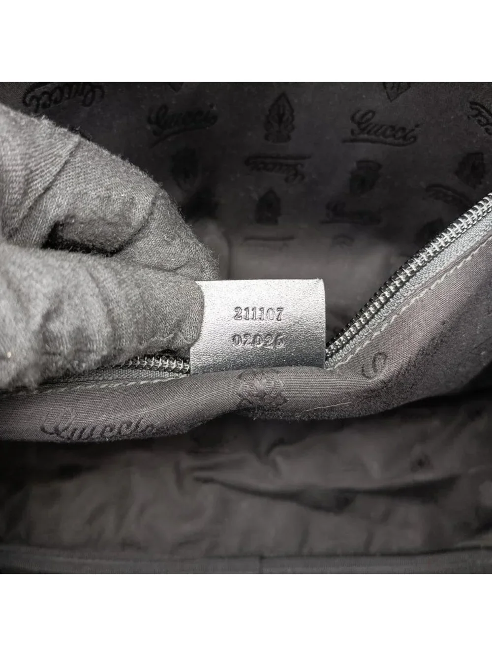 Gucci GG Supreme Messenger Black Canvas